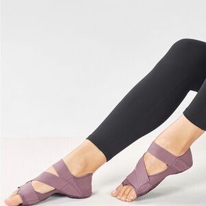 Fabletics Point Studio Barre Socks Size 7 Purple Toeless Reinforced Grippers